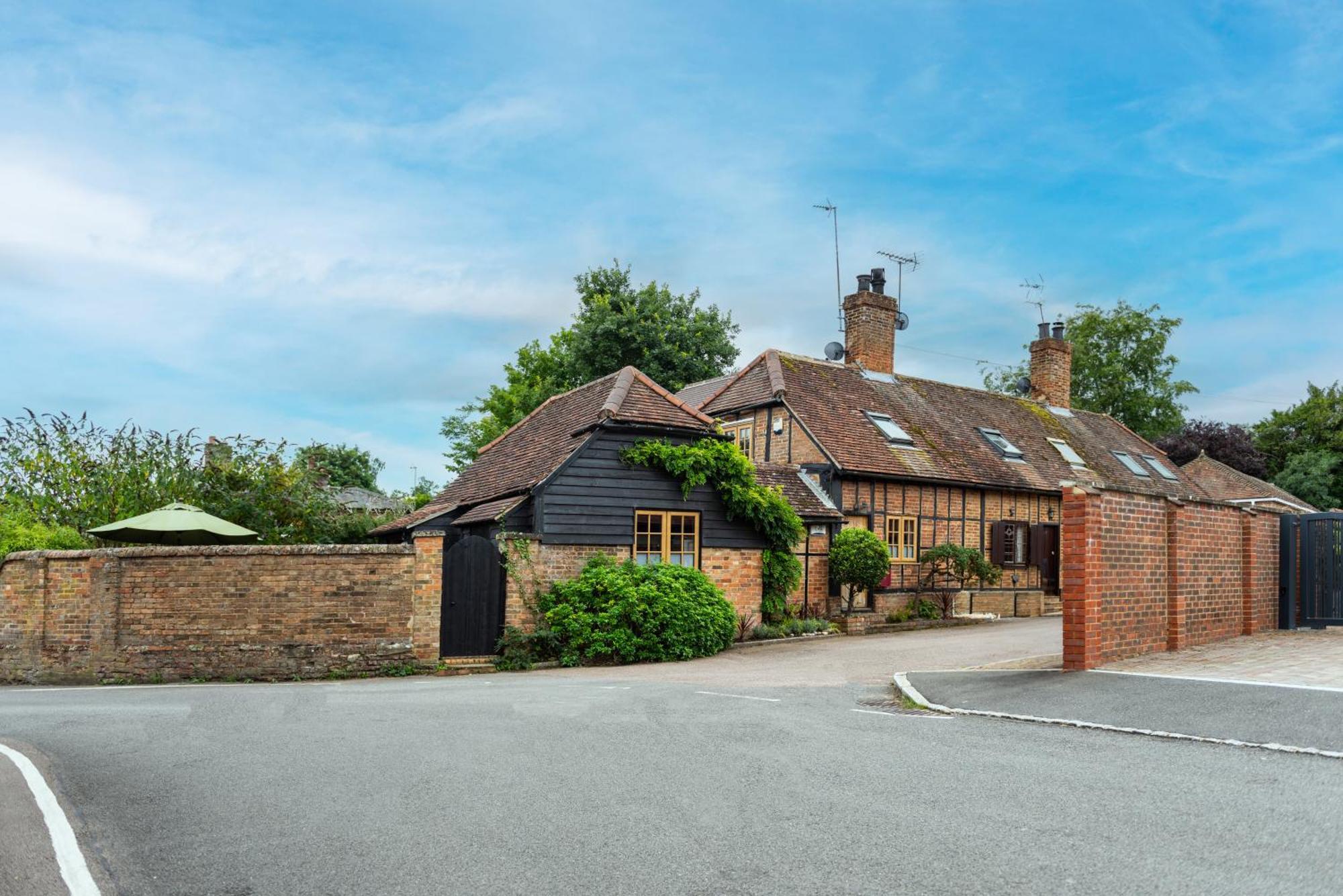 Beautiful Village Cottage, Woburn Exterior foto